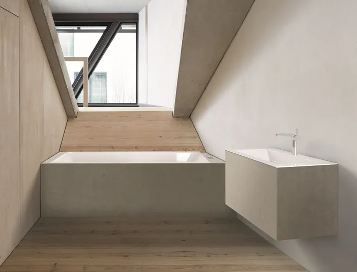 Badewanne BetteLoft zwischen zwei Wänden und Waschbecken